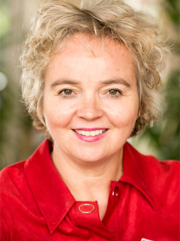 Portrait von Christine von Fragstein, einer Netzwerkpartnerinnen des Beratungsunternehmens Biniasz und Partner - akademie | beratung | coaching
